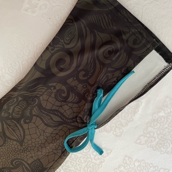 Lily by Firmiana women’s long sleeve Cowl neck Tunic/ blouse. Brawn floral print - Picture 4 of 6